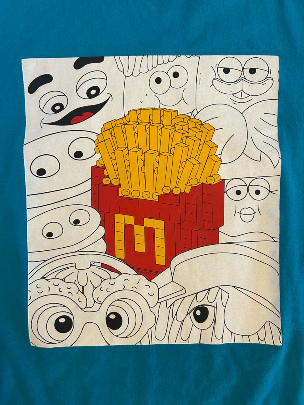 McDonald’s Lego-style Fries Graphic T-Shirt Blue Short Sleeve Tee Size L Unisex